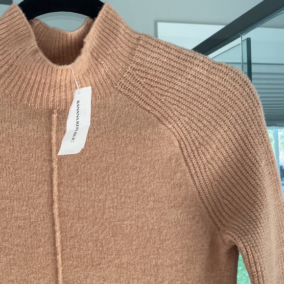 NWT Carmel Banana Republic Sweater Dress - Picture 4 of 4